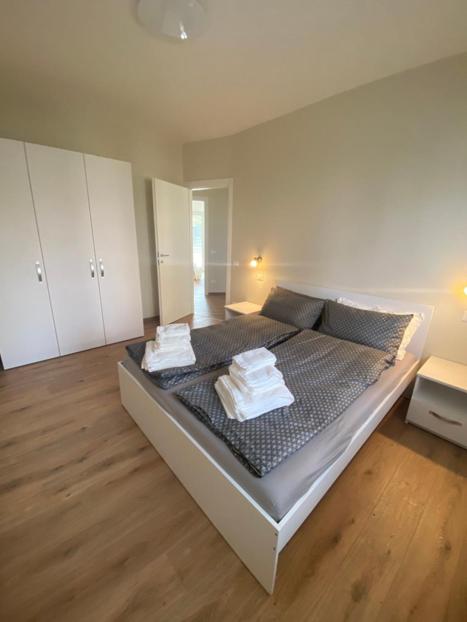 Appartamenti Golfo Borromeo 3 e 4 Baveno Esterno foto